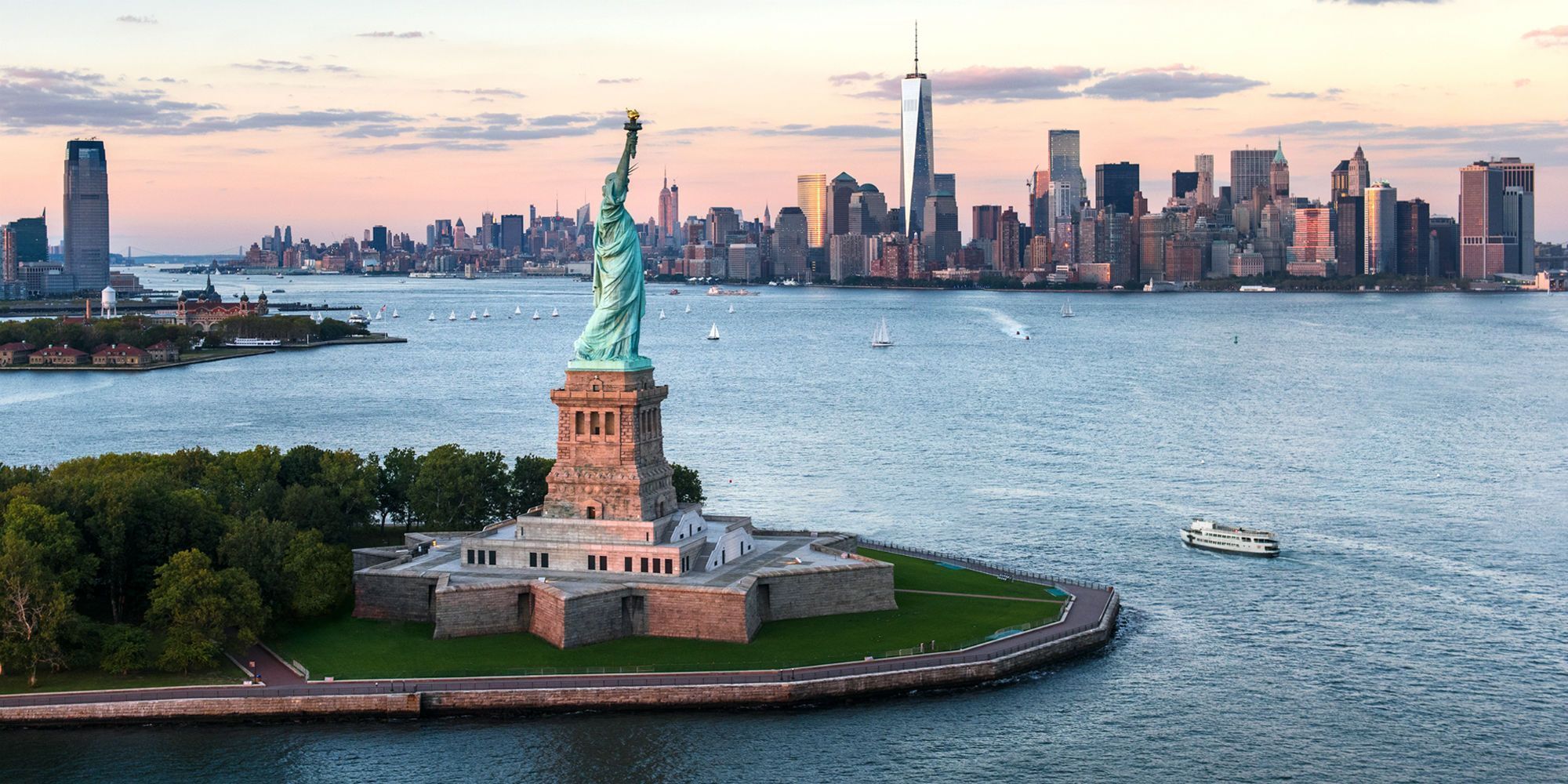 New York Cruise Hapag Lloyd